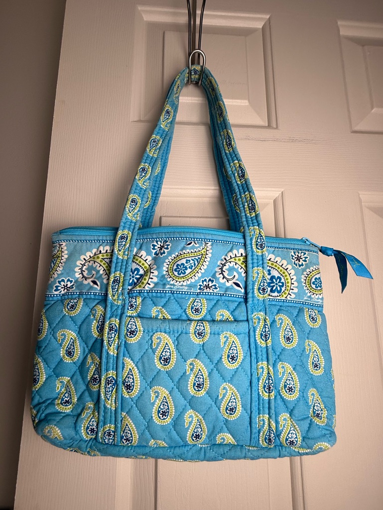Vera Bradley Bermuda Blue Little Betsy Euc - Retired Pattern - Last One